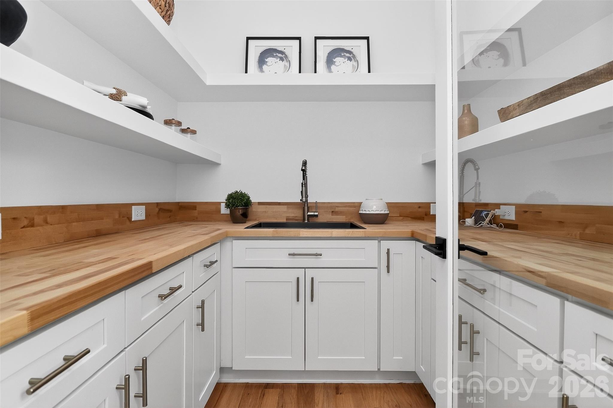 Villa Heights - Residential