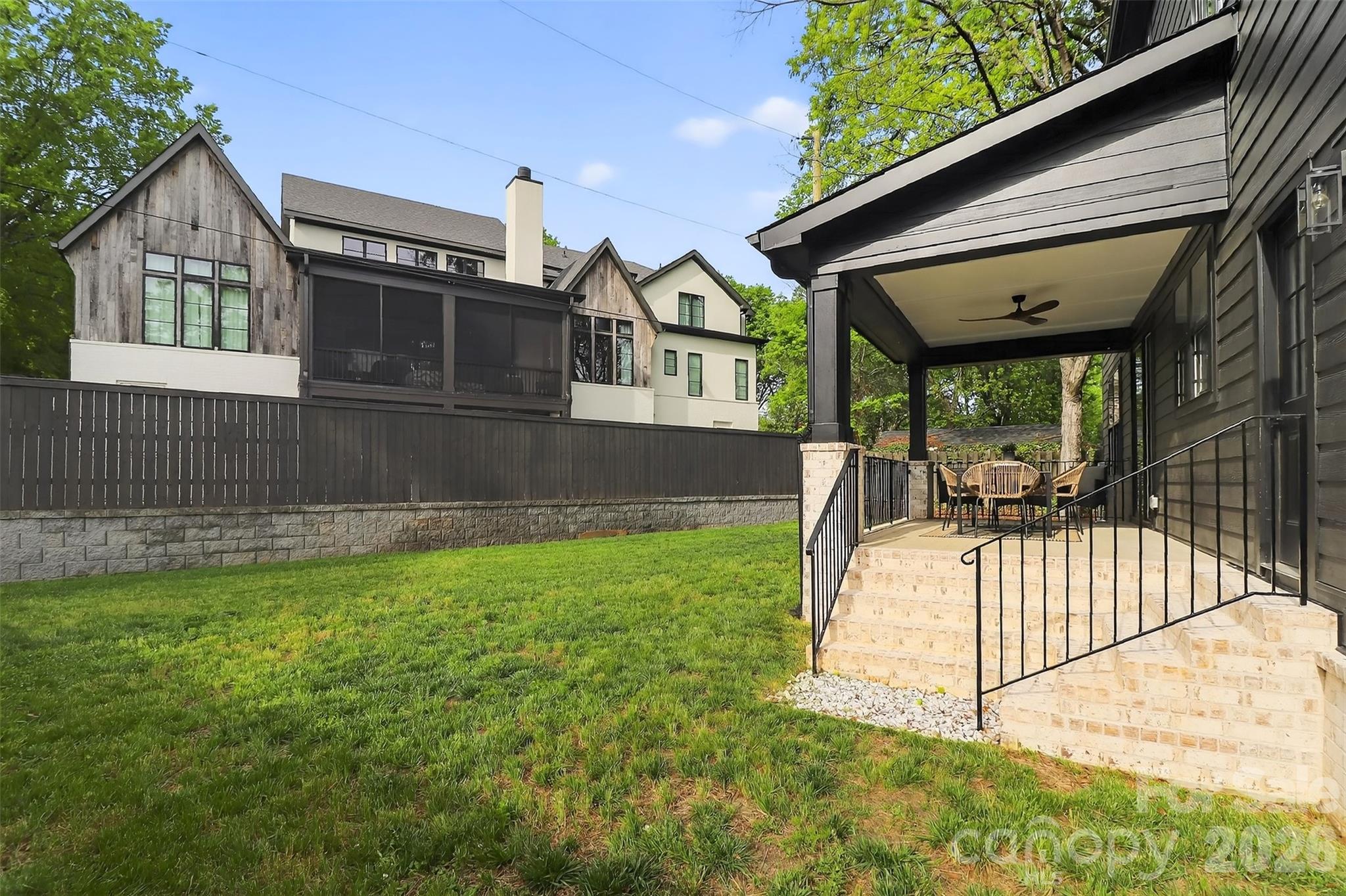 Villa Heights - Residential