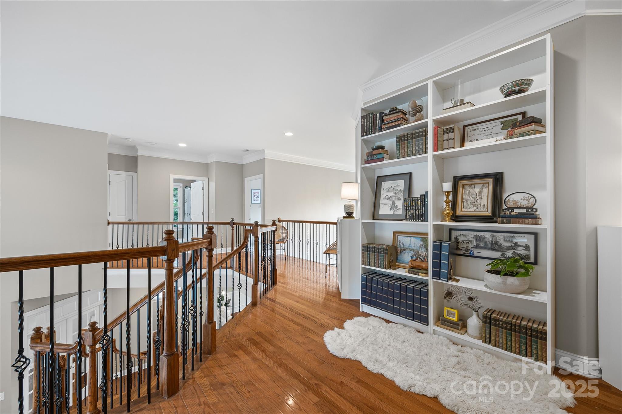 Lake Shore - Residential