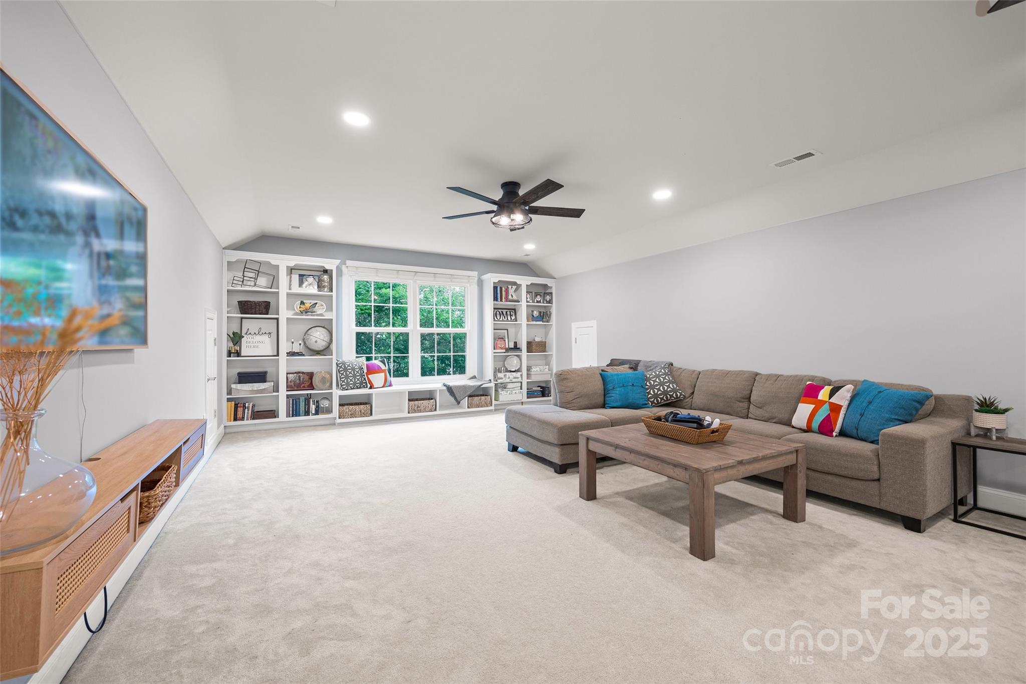 Lake Shore - Residential