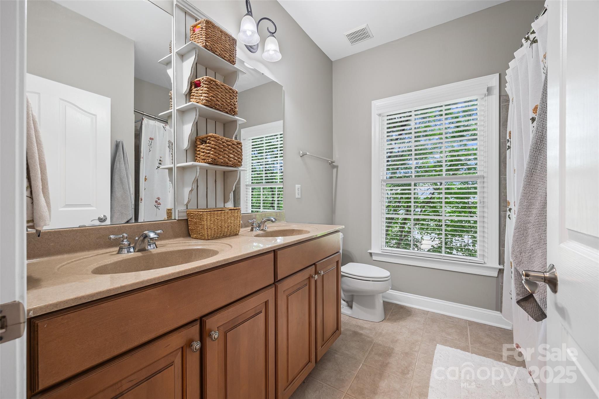 Lake Shore - Residential