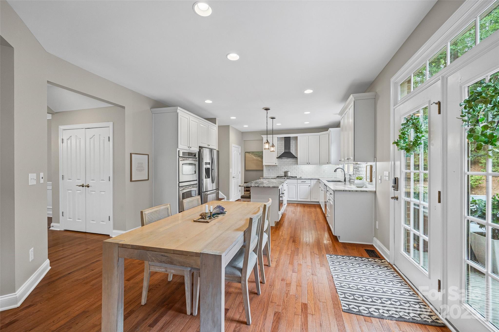 Lake Shore - Residential