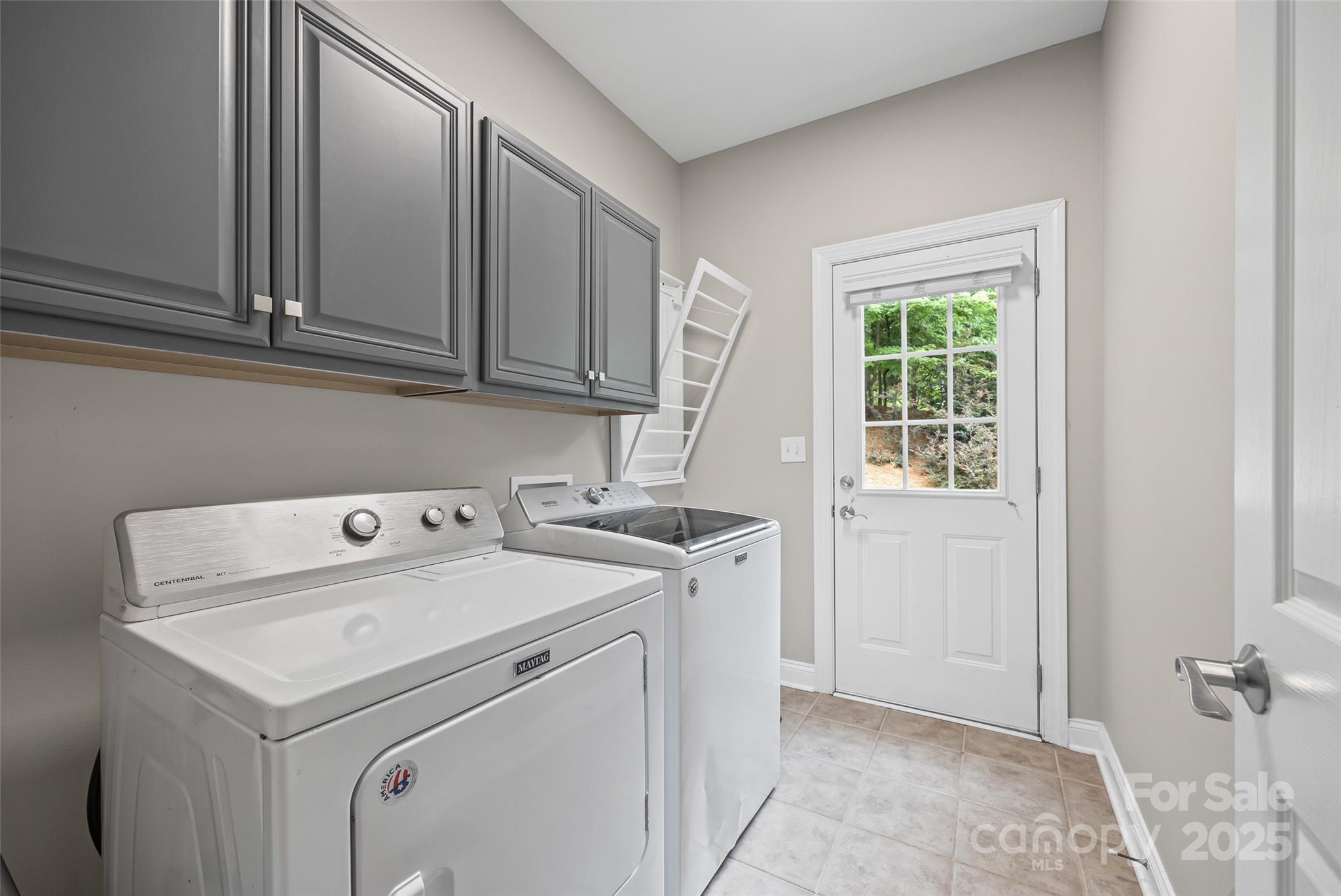 Lake Shore - Residential