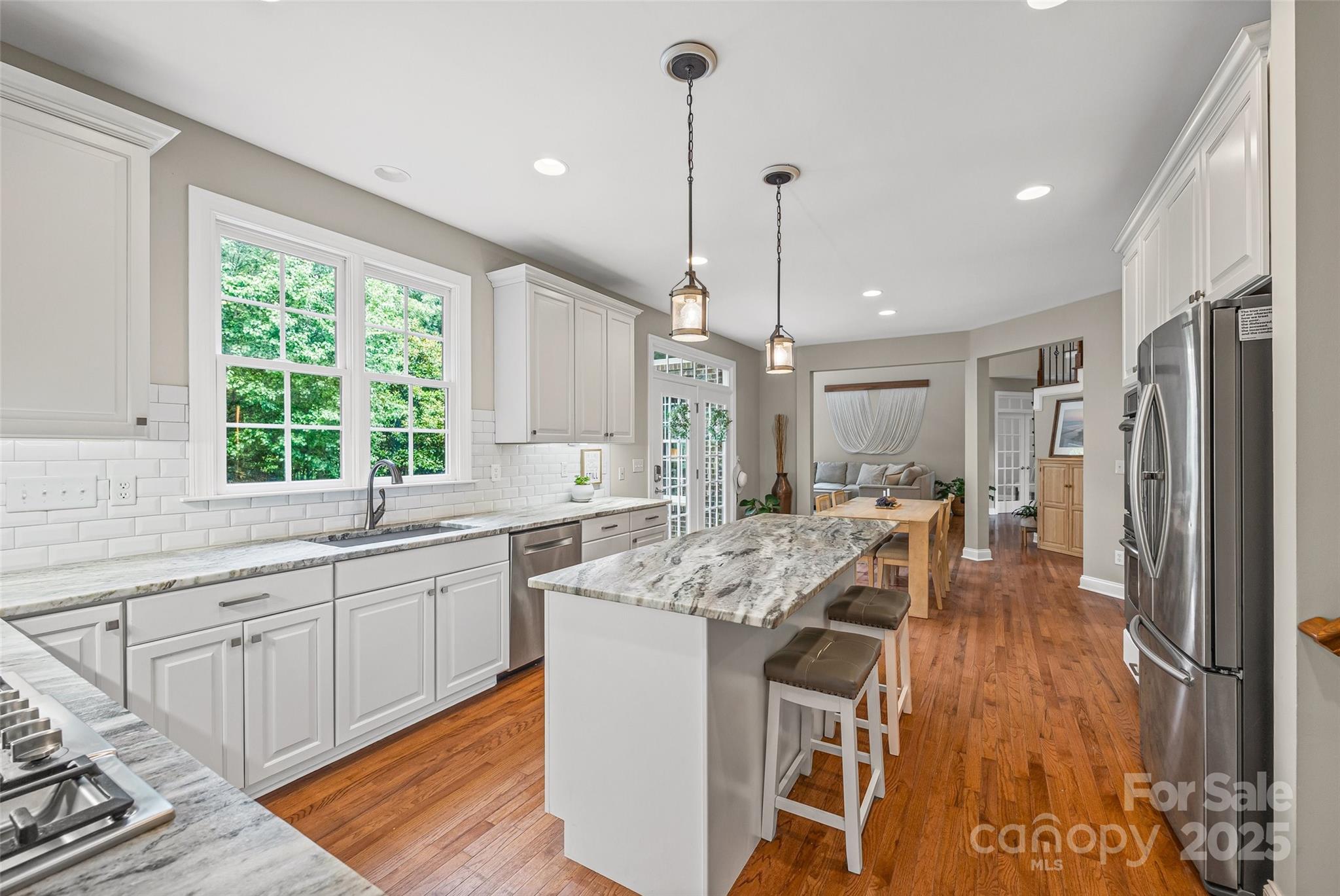 Lake Shore - Residential