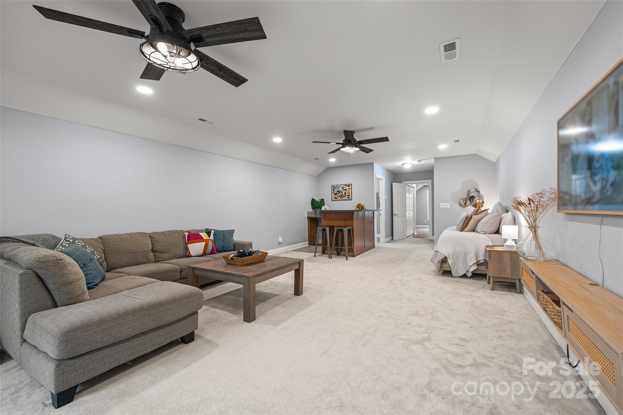 Lake Shore - Residential