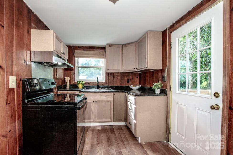 809 N Mulberry Street