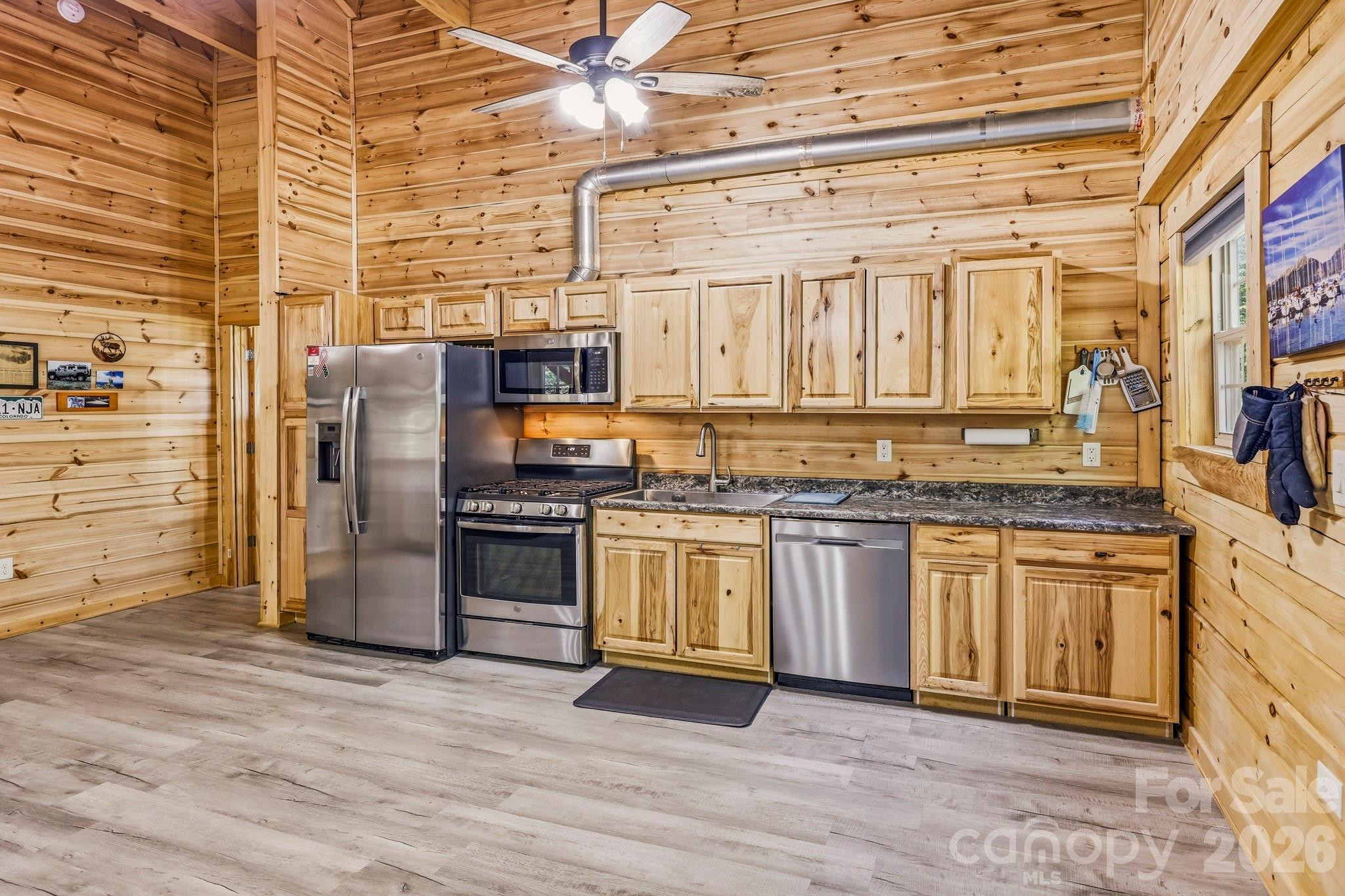 Laurel Mountain Preserve - Residential