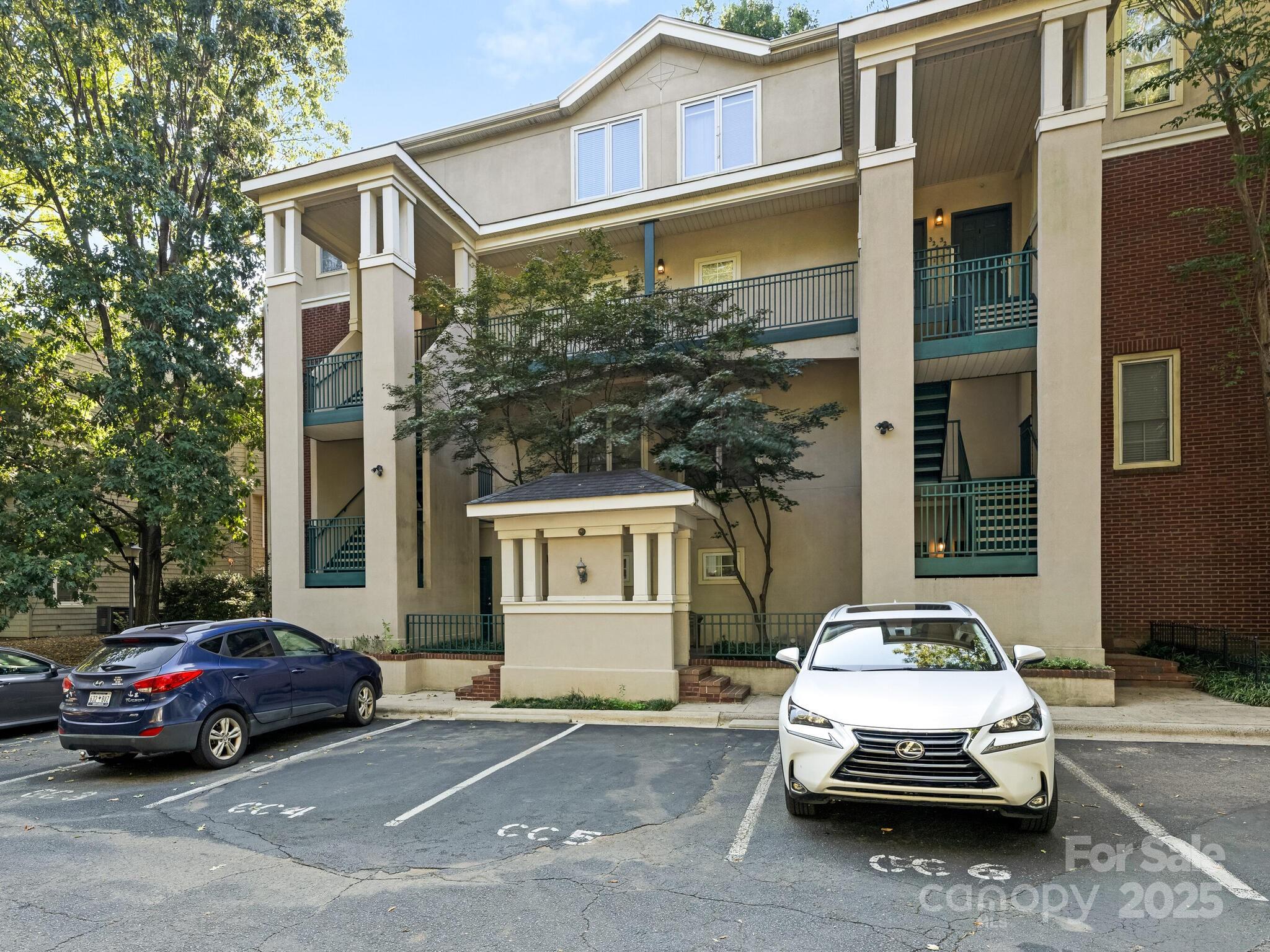 320 S Cedar Street