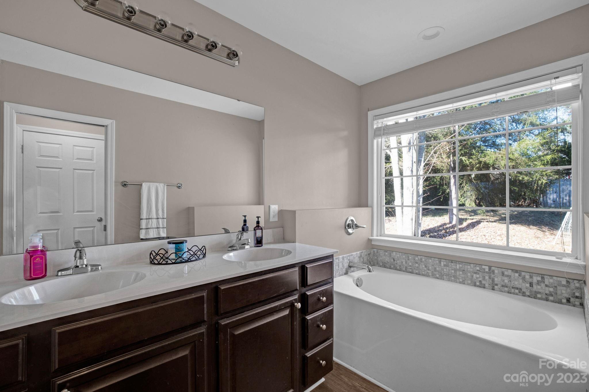 Deer Crossing - Residential