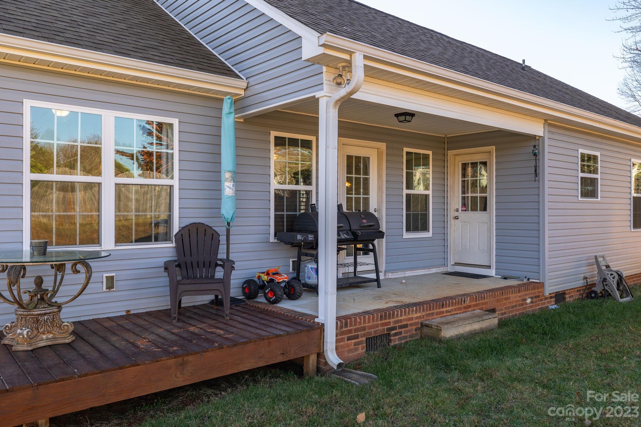 Deer Crossing - Residential