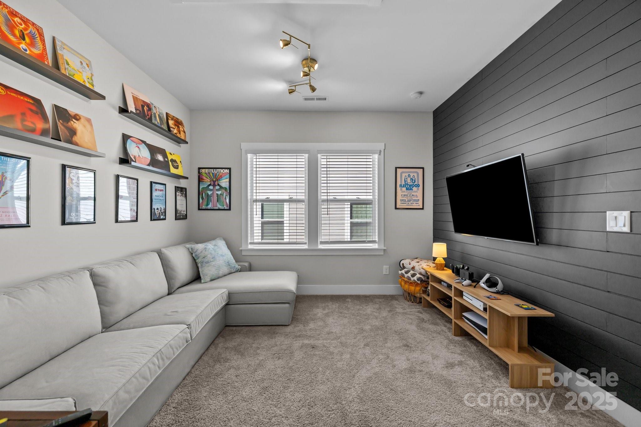 Paddlers Cove - Residential