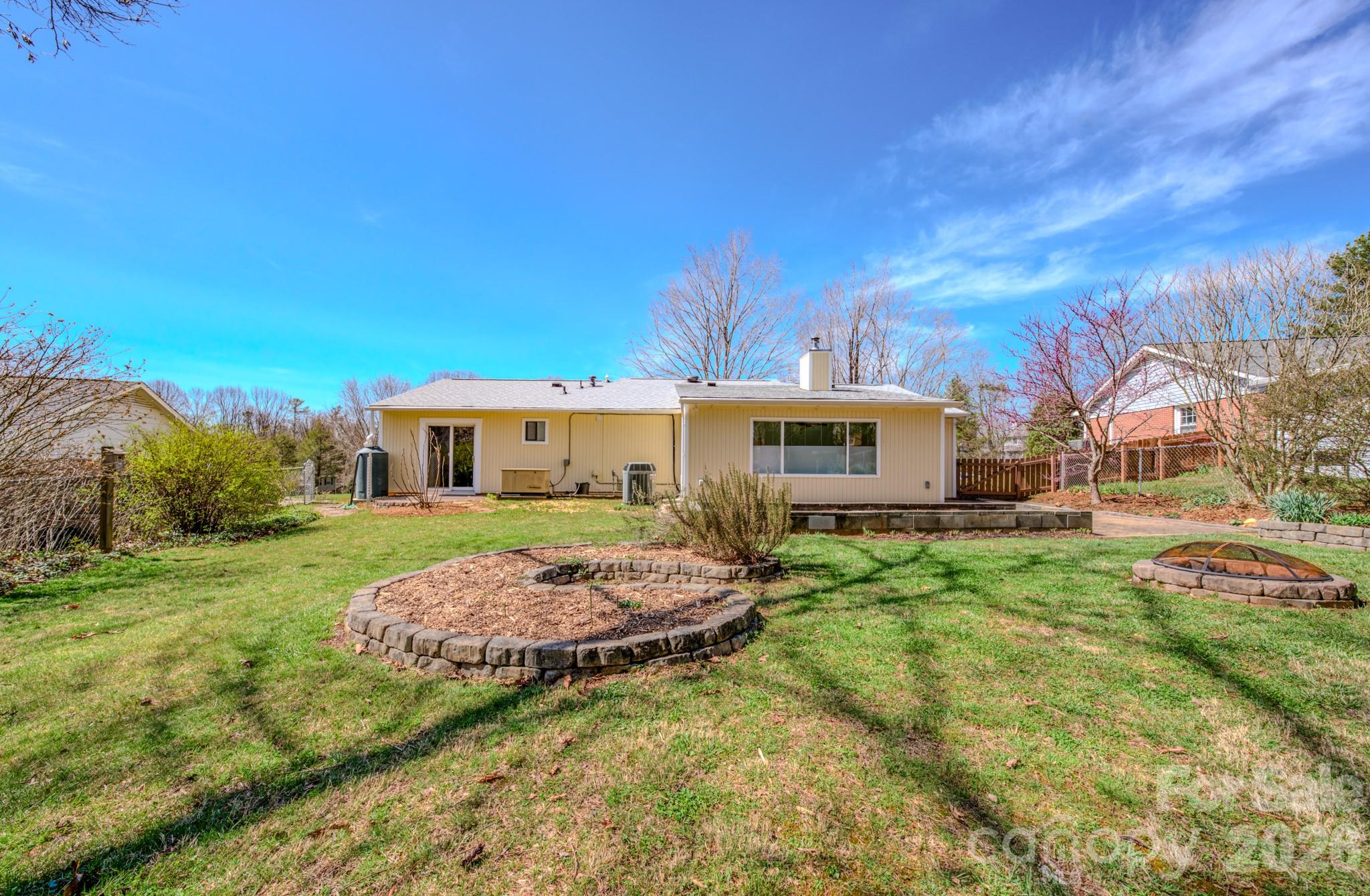 31 Knoll Ridge Drive