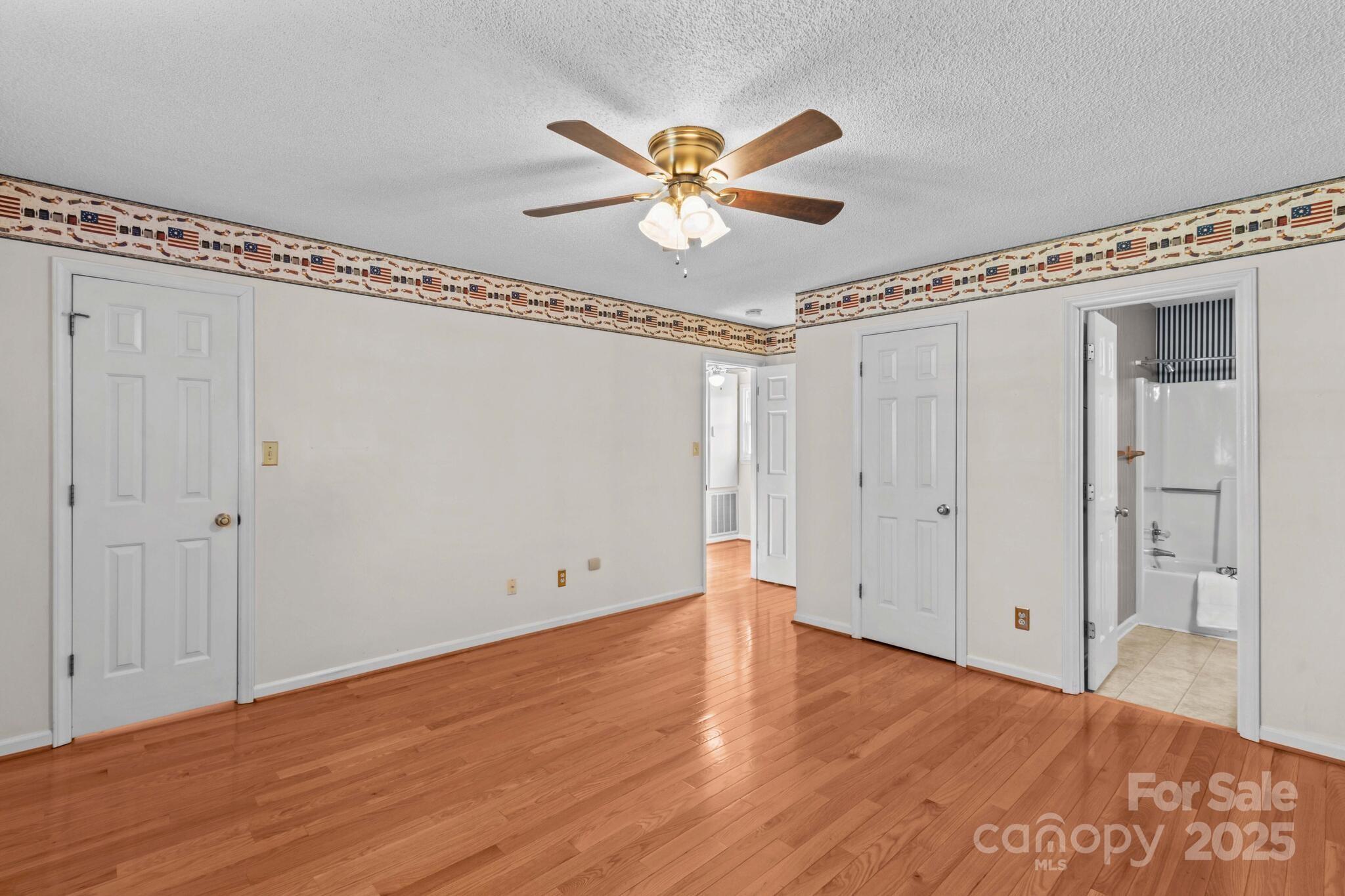 Willow Run - Residential
