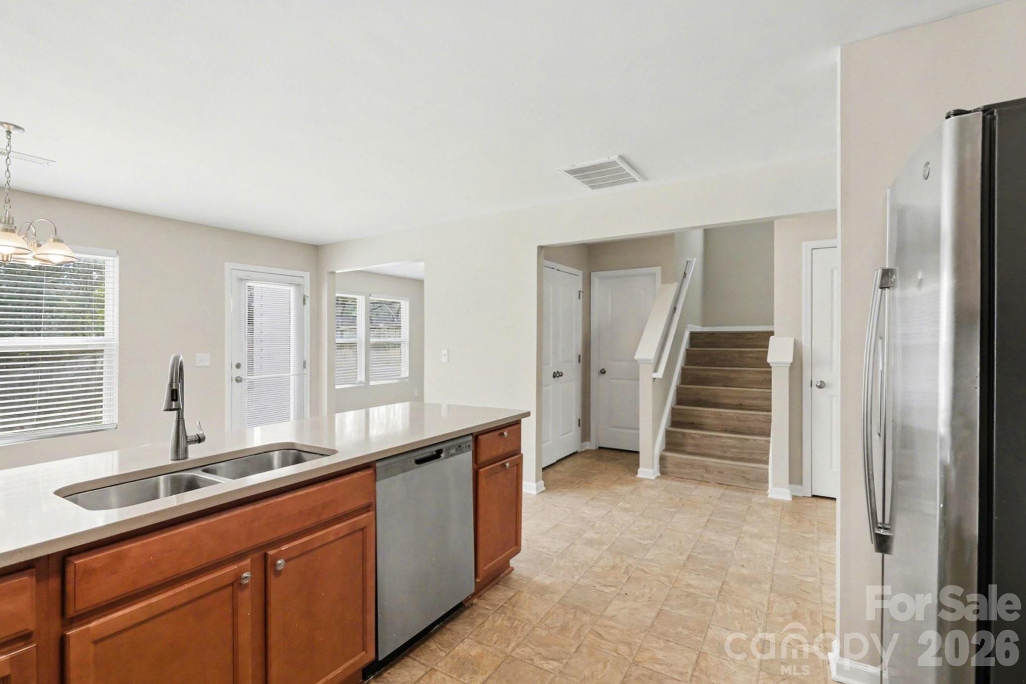 999 Ramsgate Drive SW