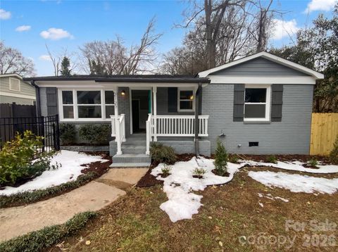 Photo of 2122 Kilborne Drive, Charlotte, NC 28205 (MLS # 4343970)