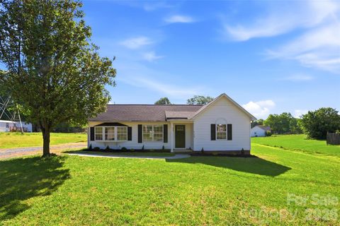 Photo of 612 Meadowview Drive, Monroe, NC 28110 (MLS # 4367549)