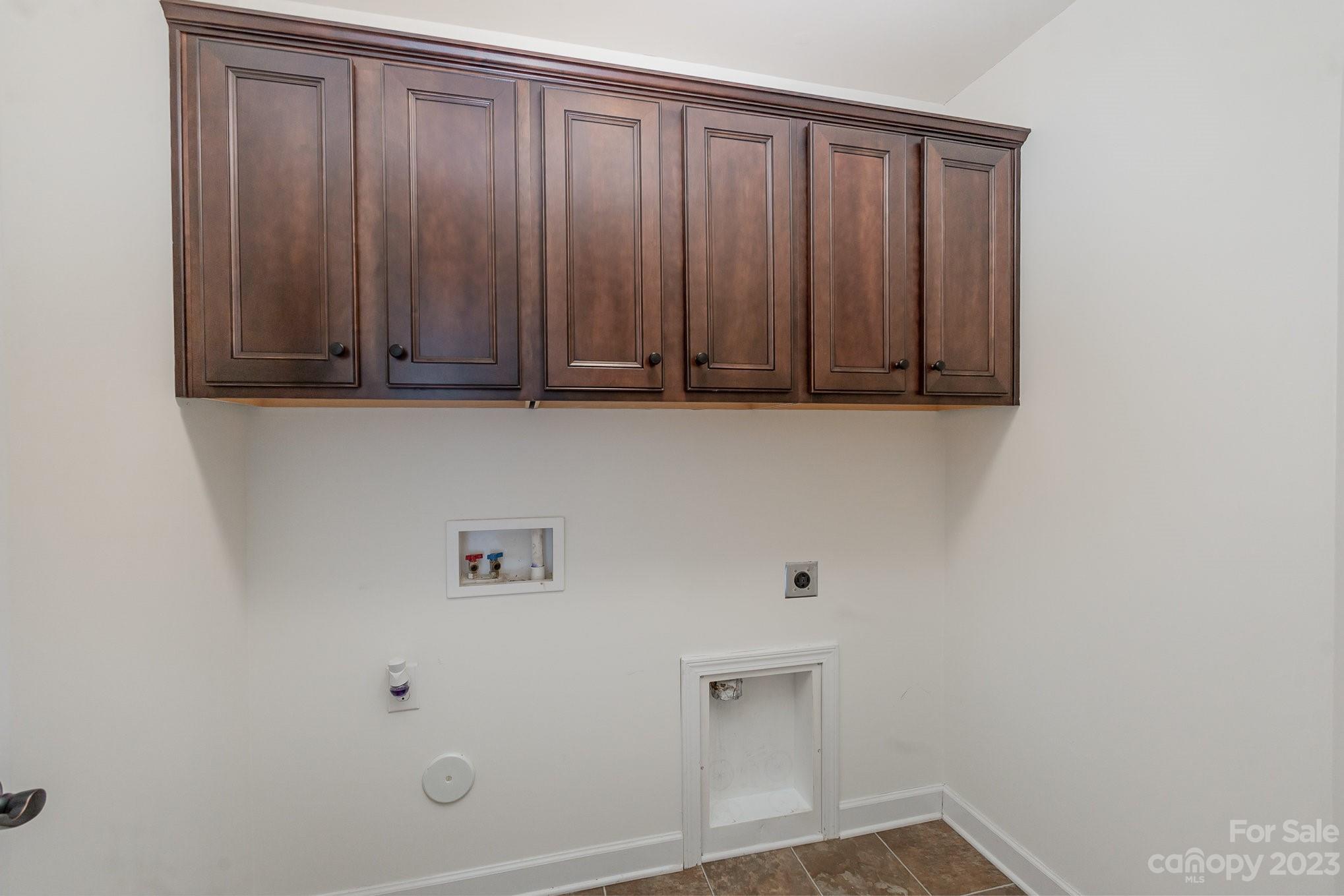 Wellesley - Residential