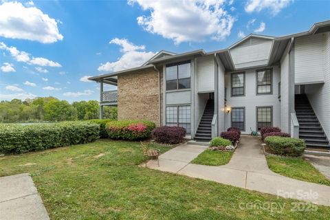 5867 Harris Grove Lane Charlotte NC 28212