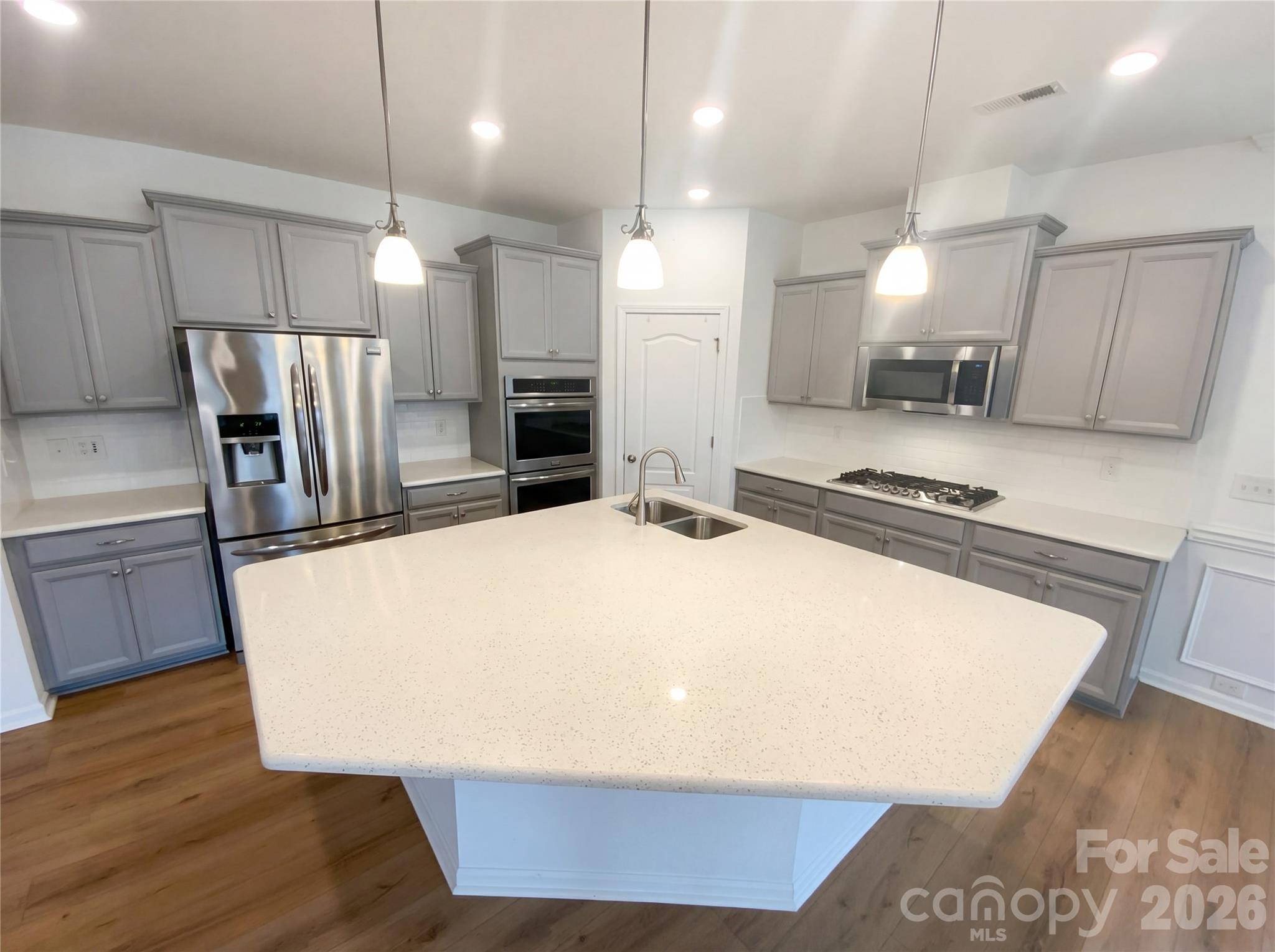 The retreat at Rayfield - Residential