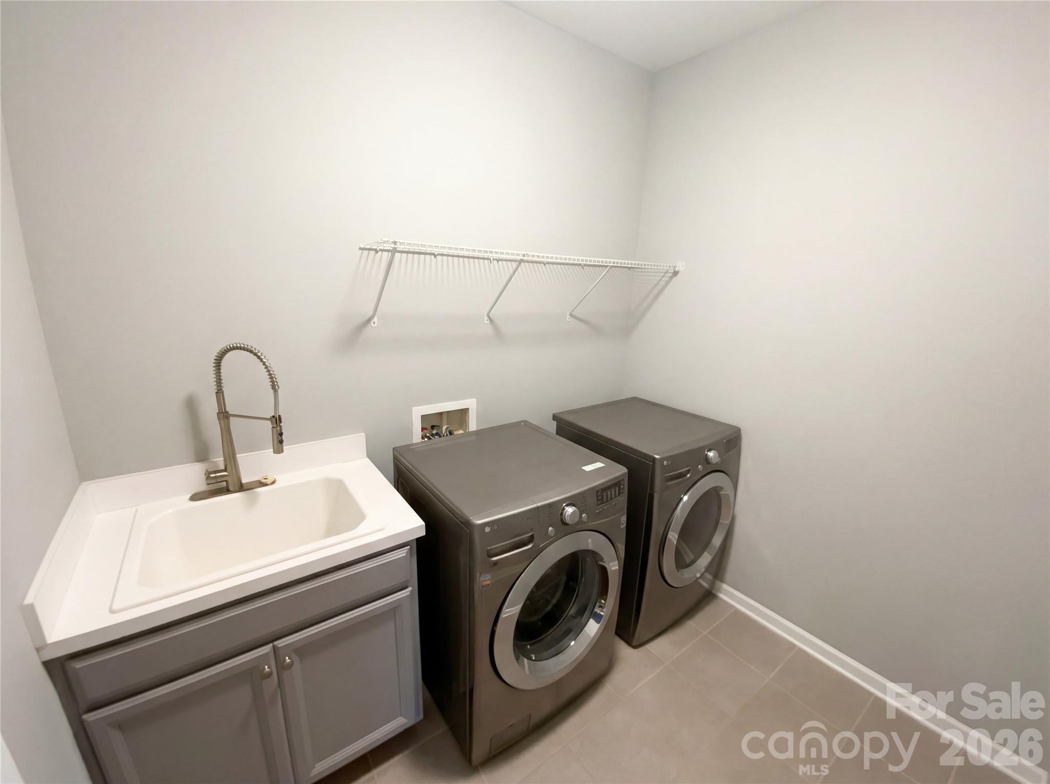 The retreat at Rayfield - Residential