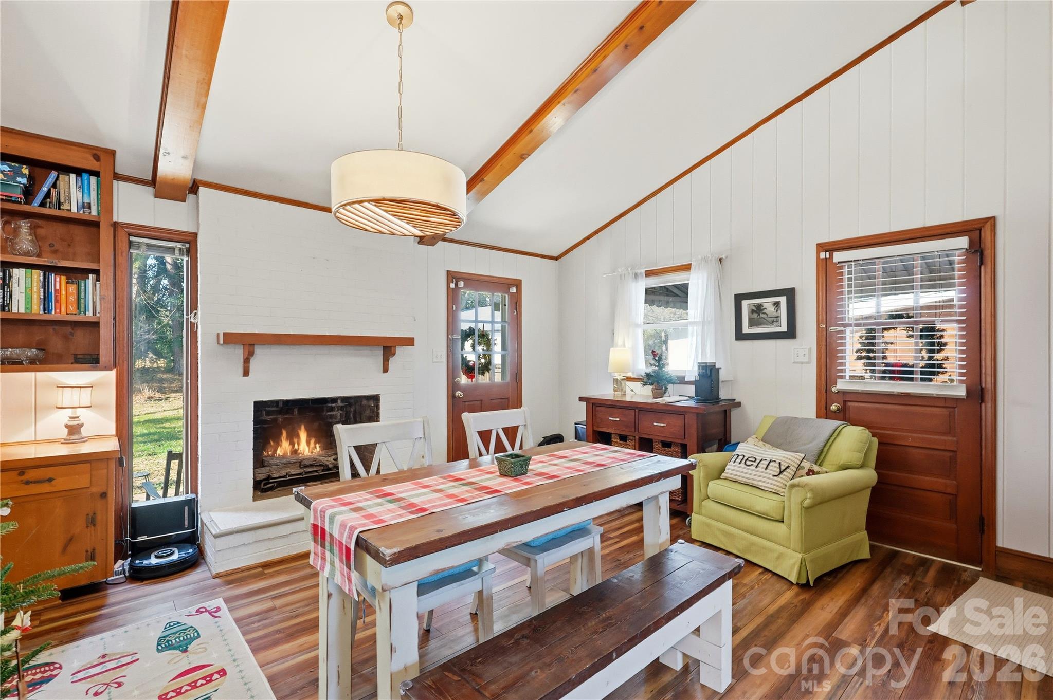 6814 Starcrest Drive