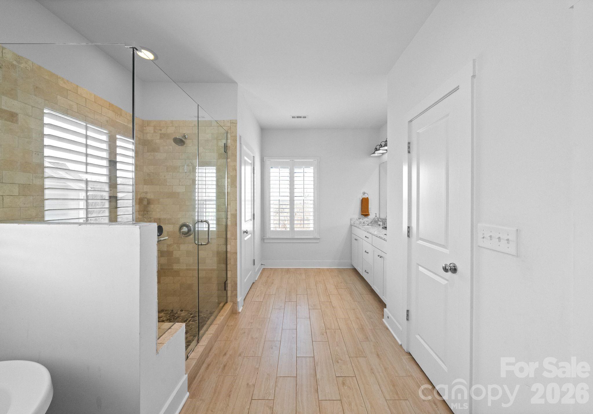 Cobblestone Manor - Residential