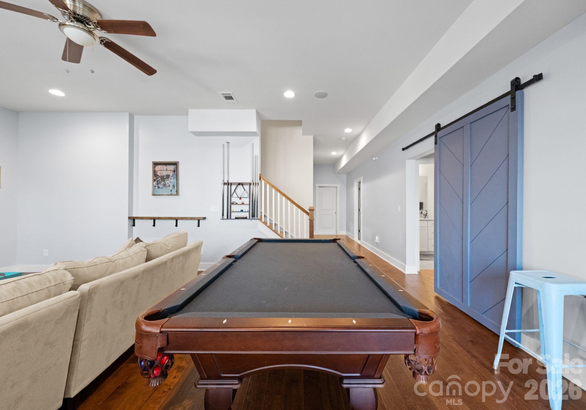 Cobblestone Manor - Residential