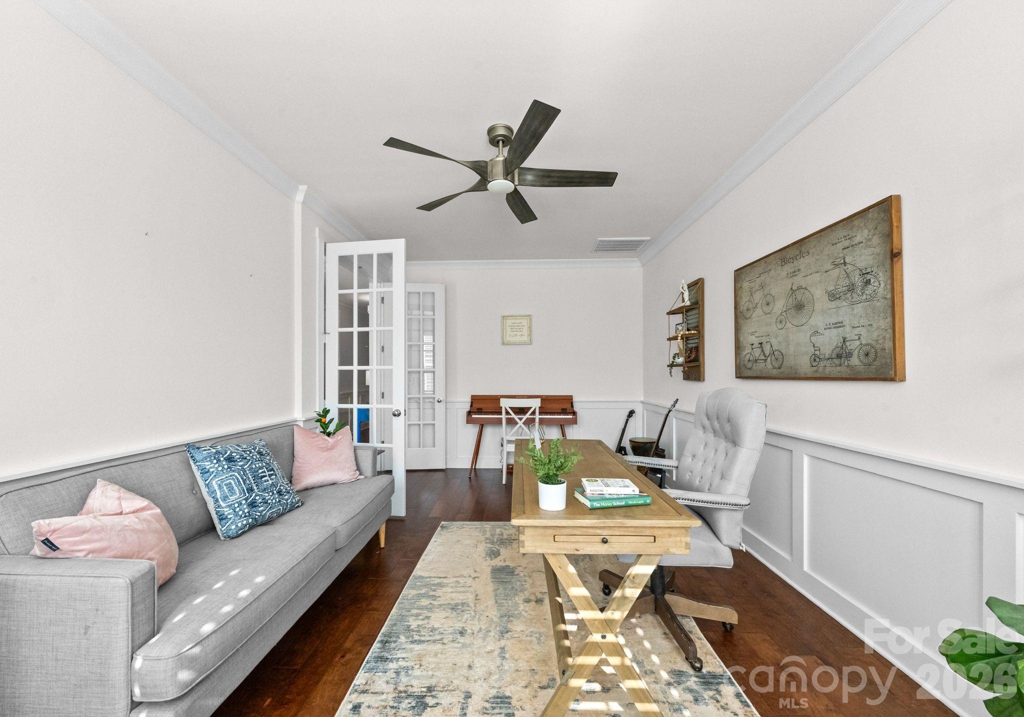 Cobblestone Manor - Residential