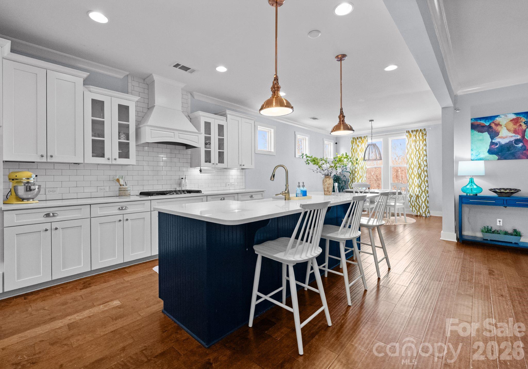 Cobblestone Manor - Residential