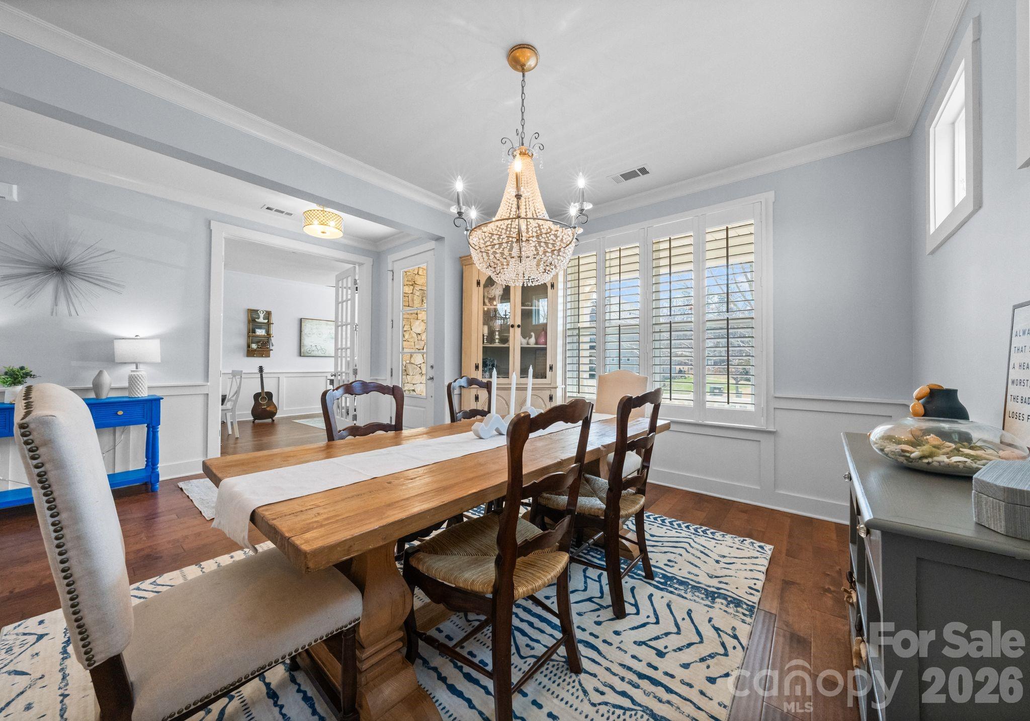 Cobblestone Manor - Residential