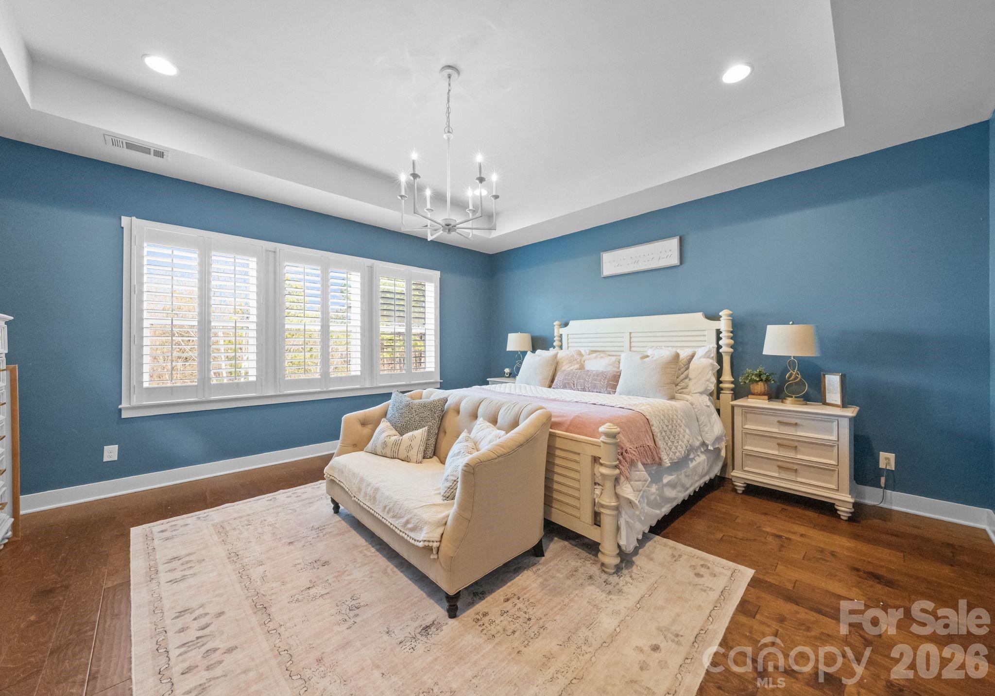 Cobblestone Manor - Residential