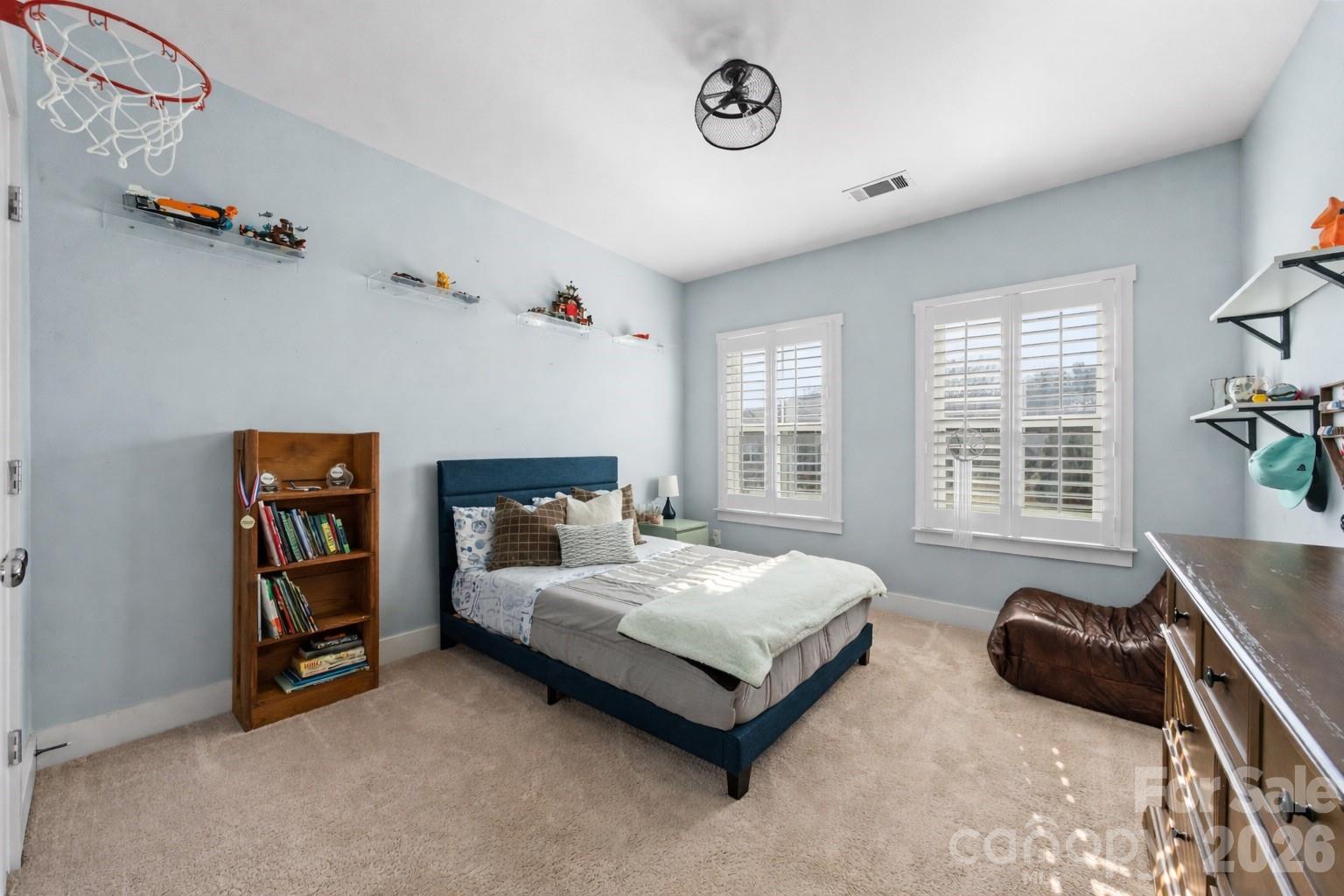 Cobblestone Manor - Residential