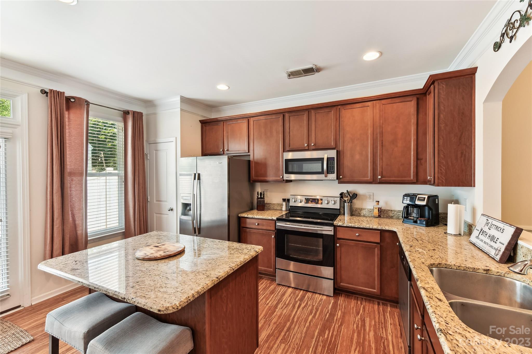 Almond Glen - Residential