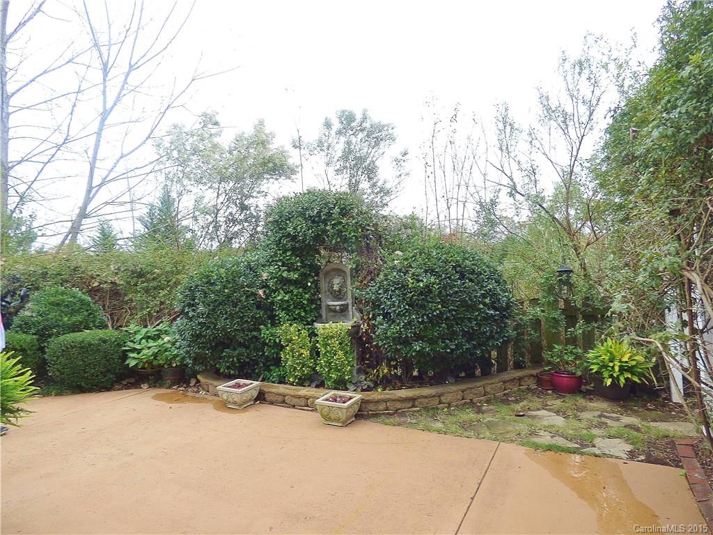 Lake Shore - Residential