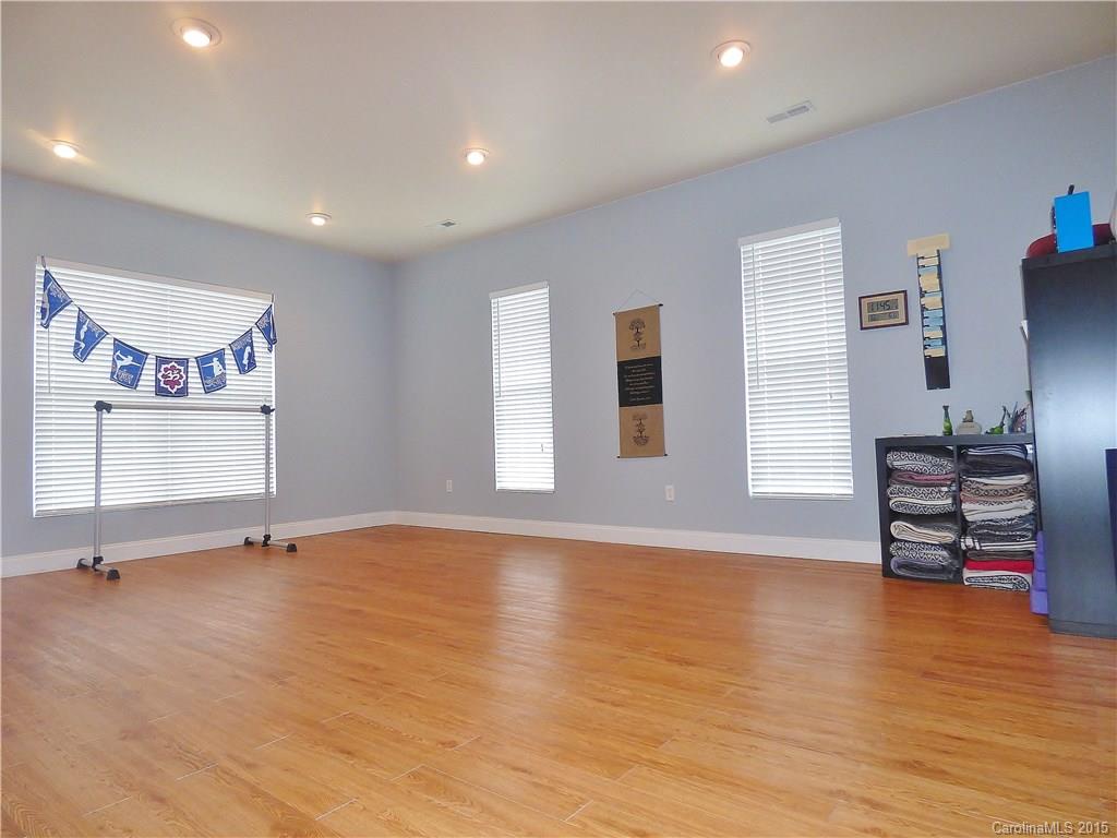 Lake Shore - Residential