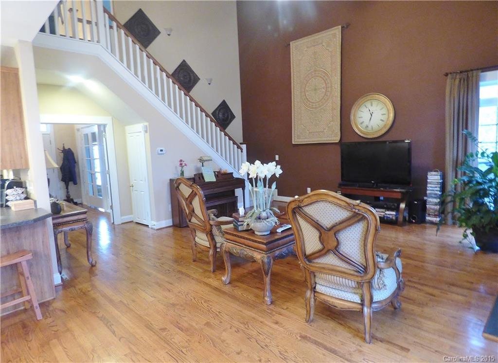 Lake Shore - Residential