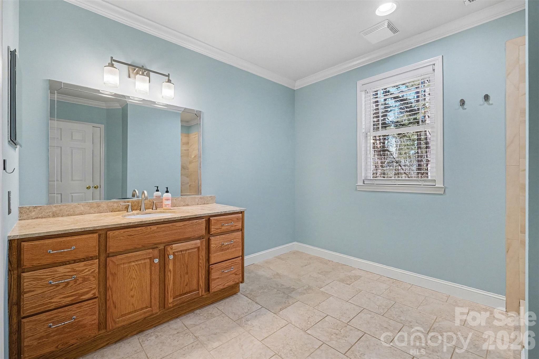 Lake Shore - Residential