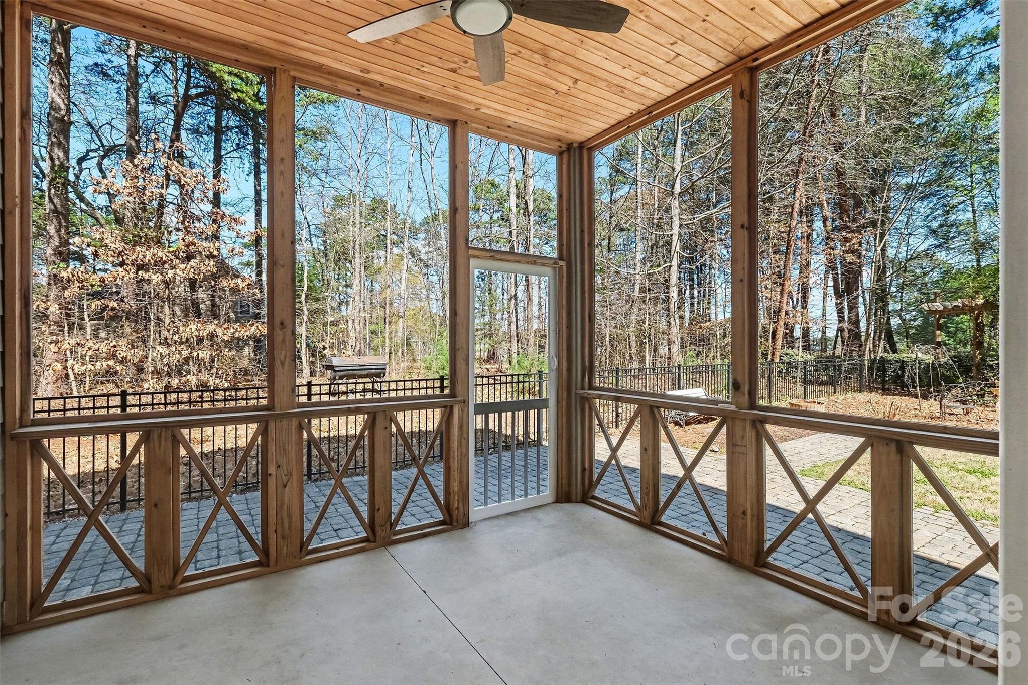 Lake Shore - Residential