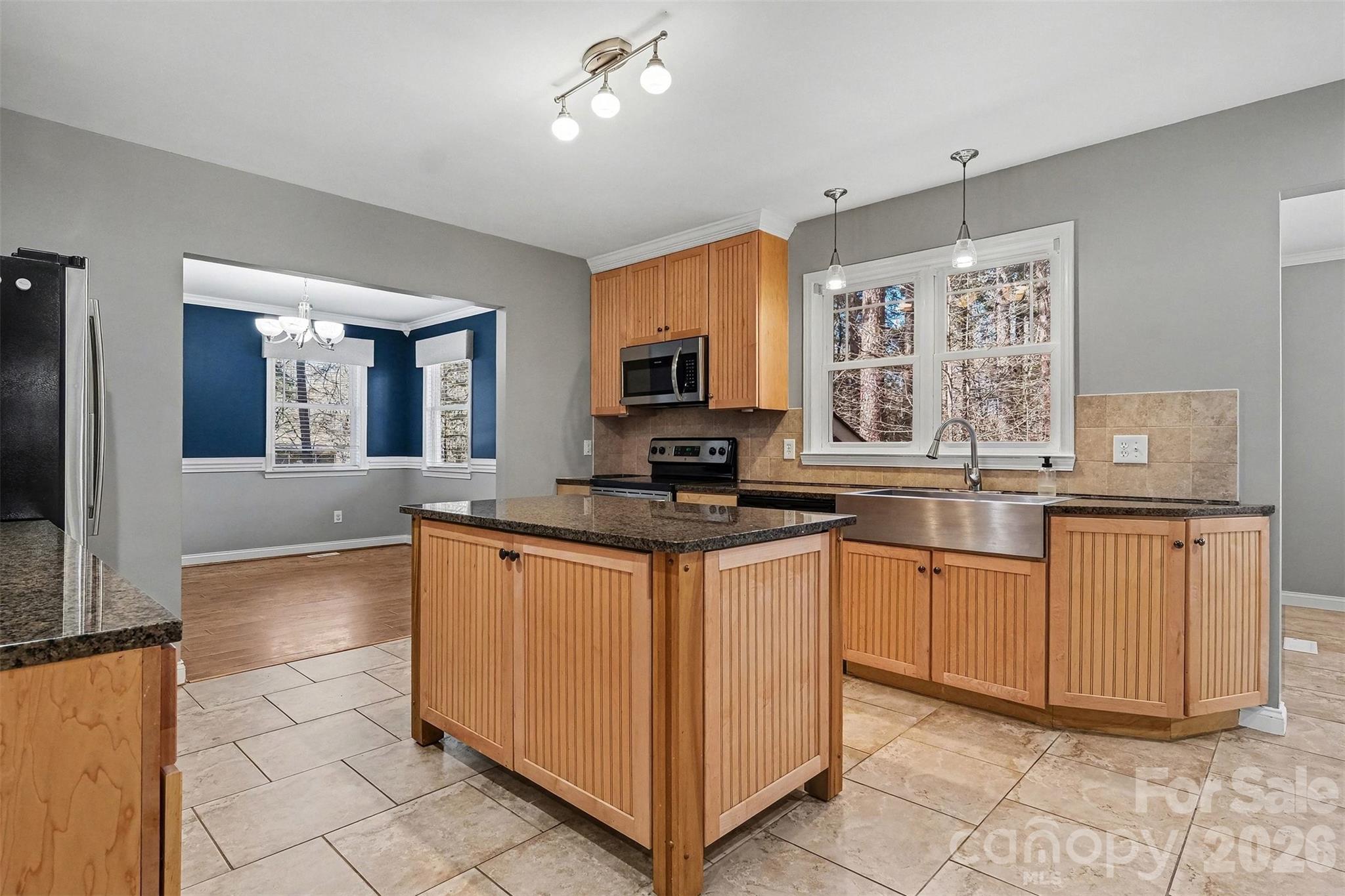 Lake Shore - Residential