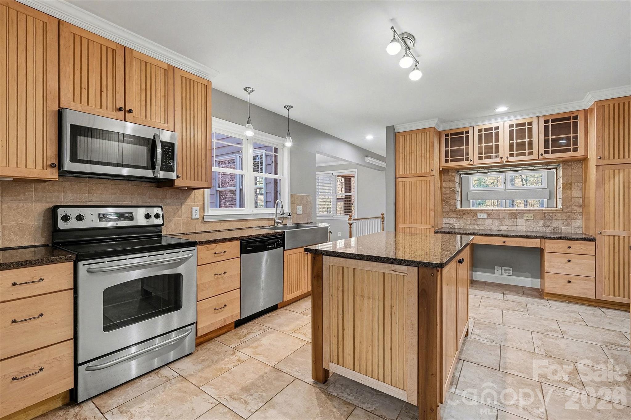 Lake Shore - Residential