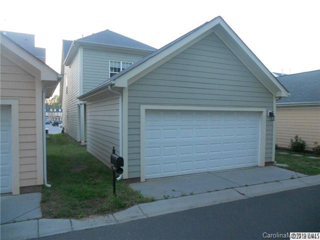 Lela Court - Residential