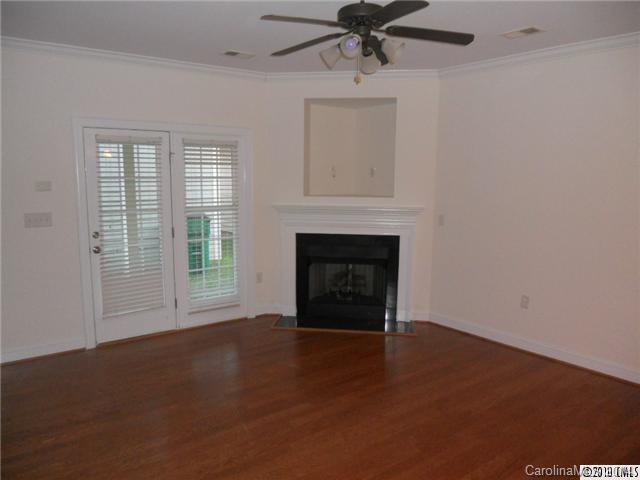 Lela Court - Residential