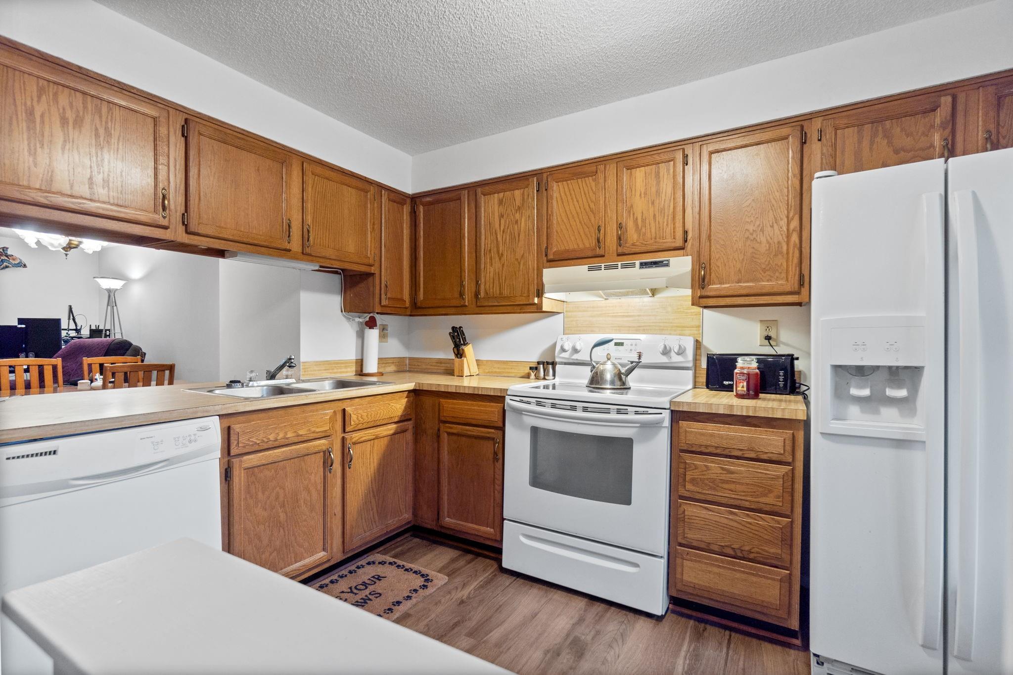 Waterford Townhomes - Residential