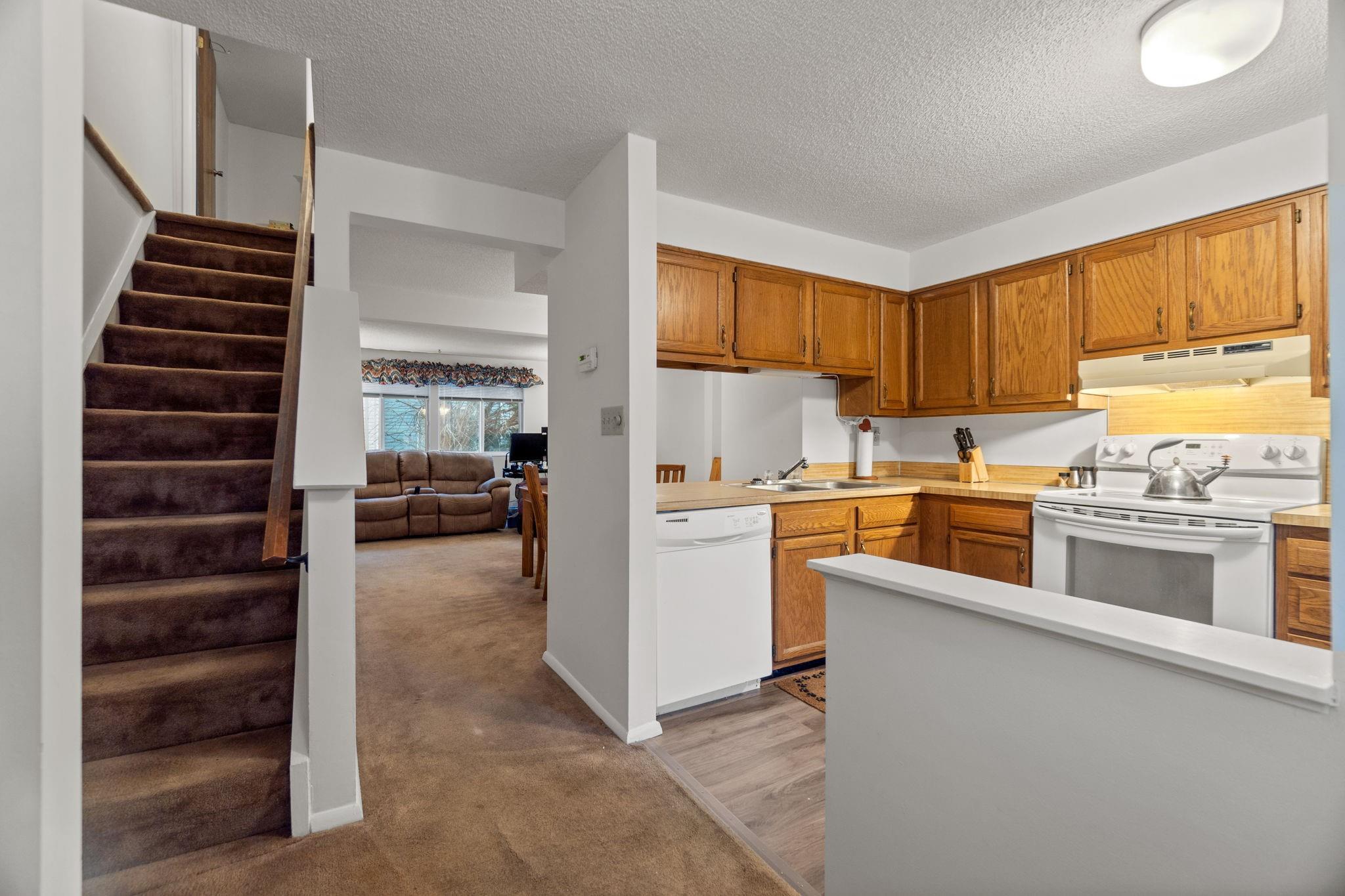 Waterford Townhomes - Residential