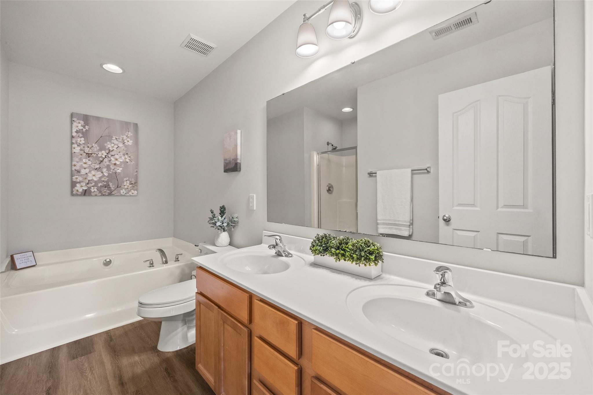 Sandy Pointe - Residential