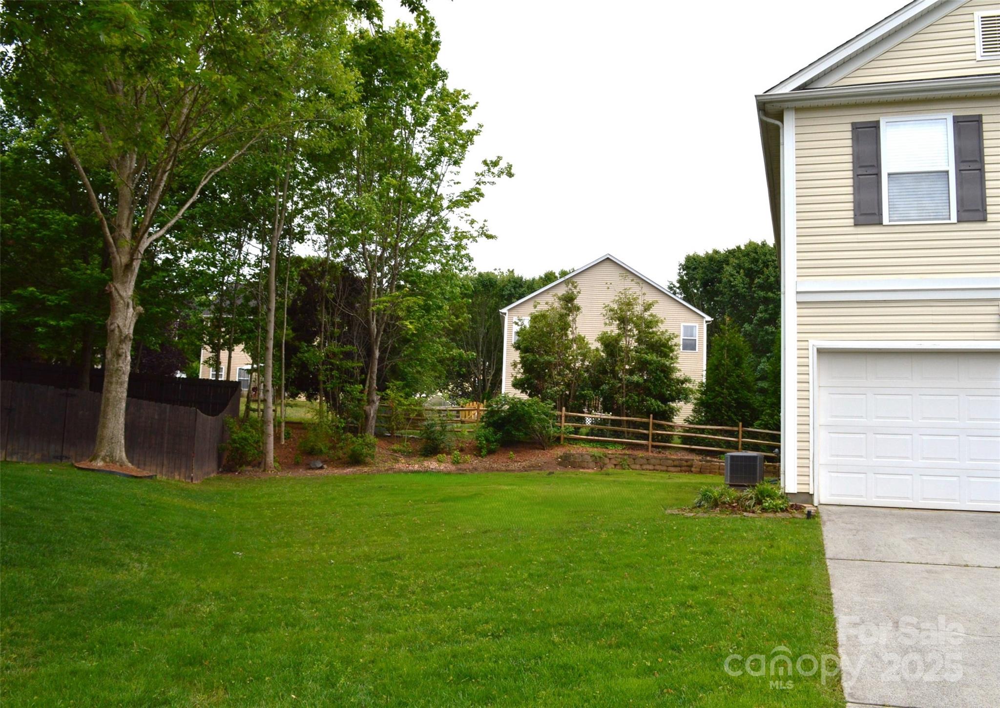 Sandy Pointe - Residential