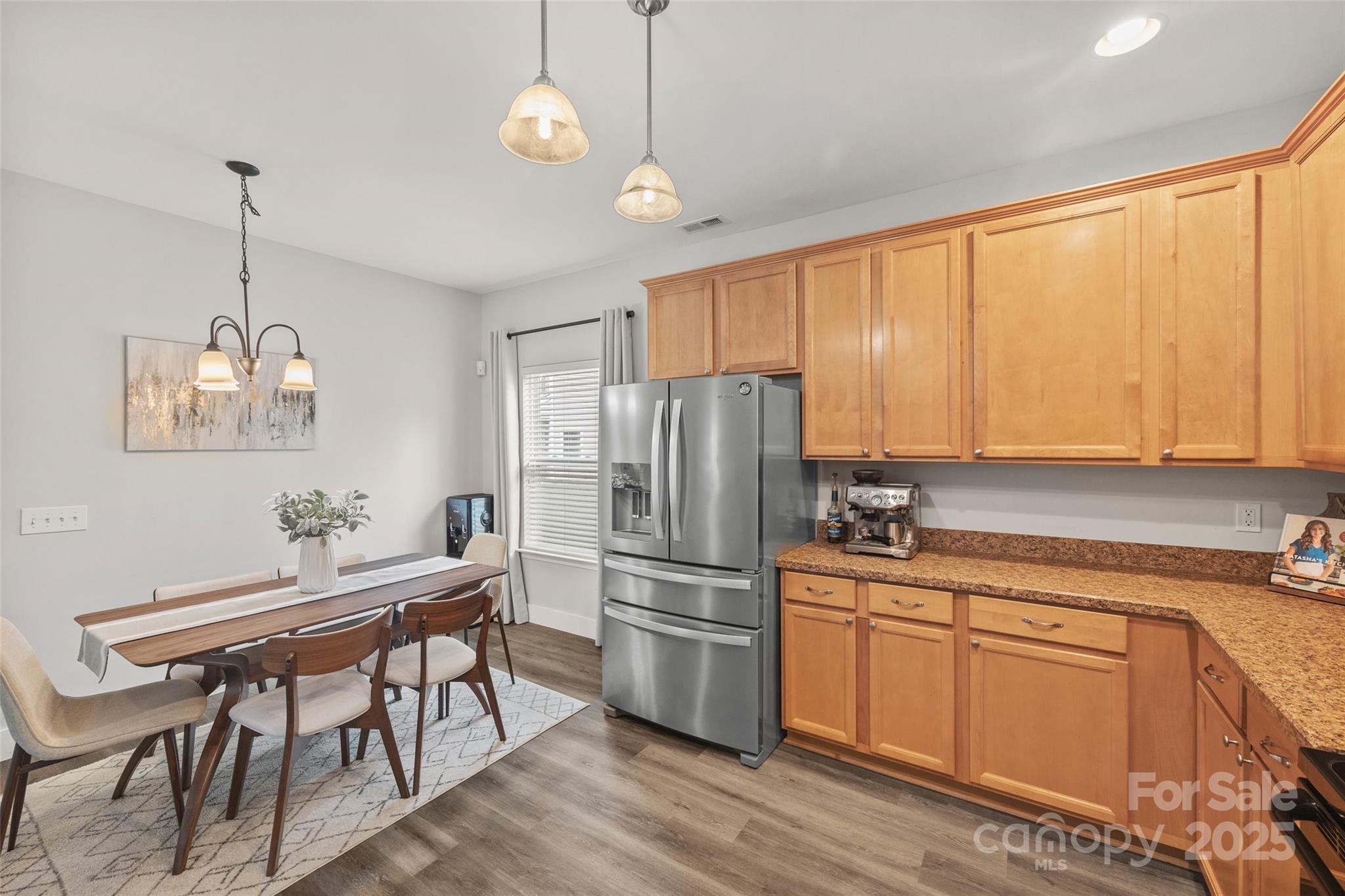 Sandy Pointe - Residential