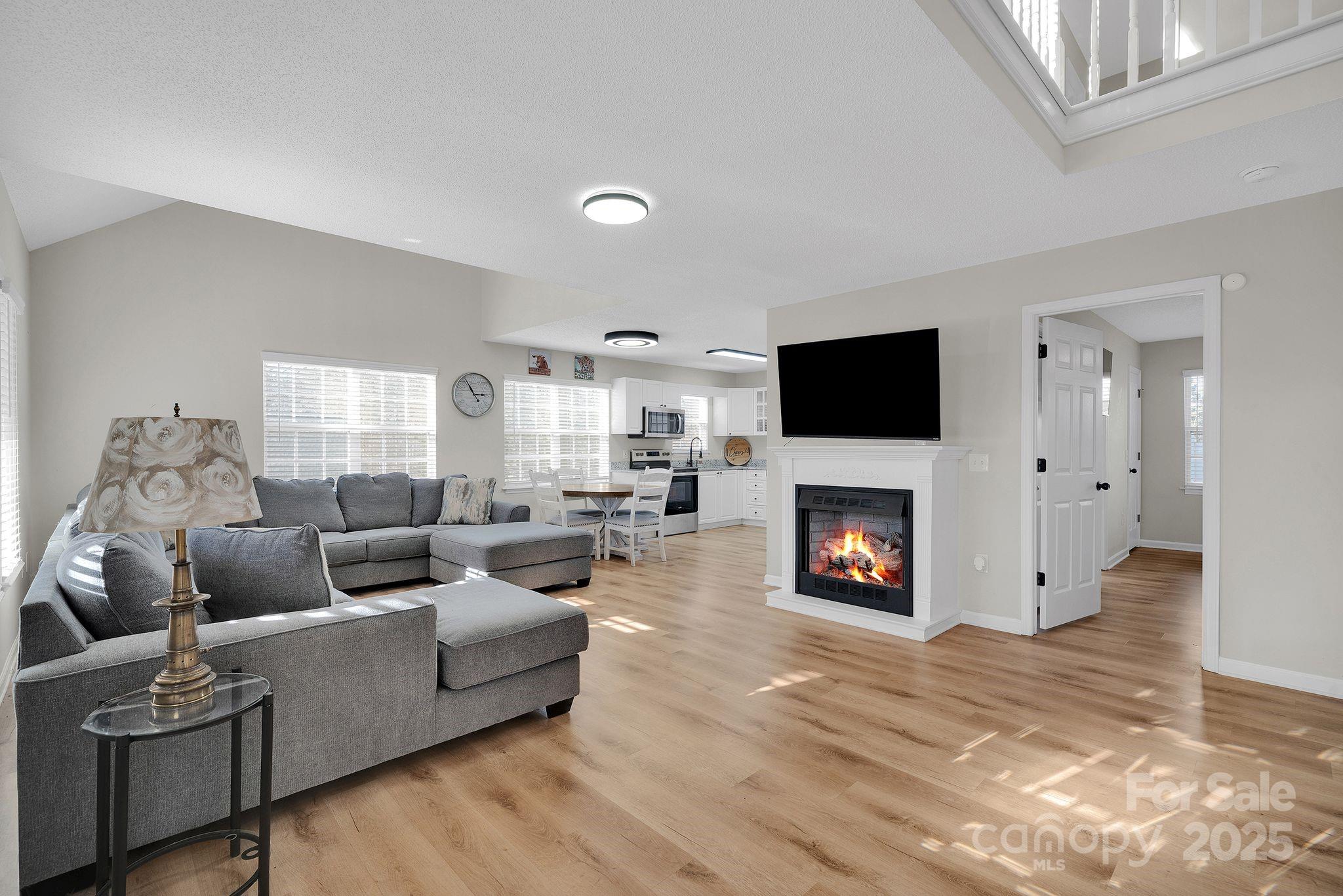 7713 Red Robin Trail