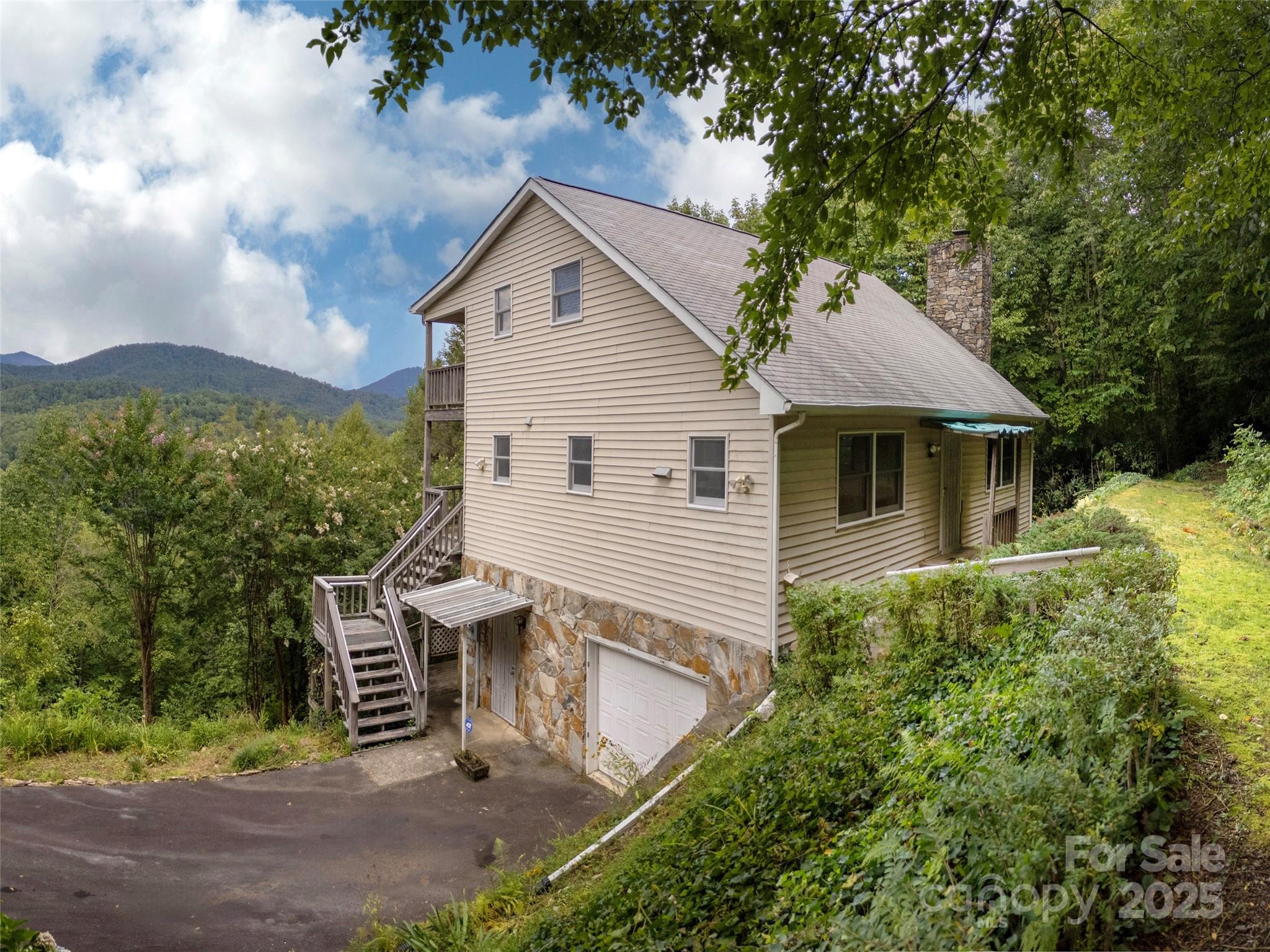 94 Marcellina Drive 10 & 12
