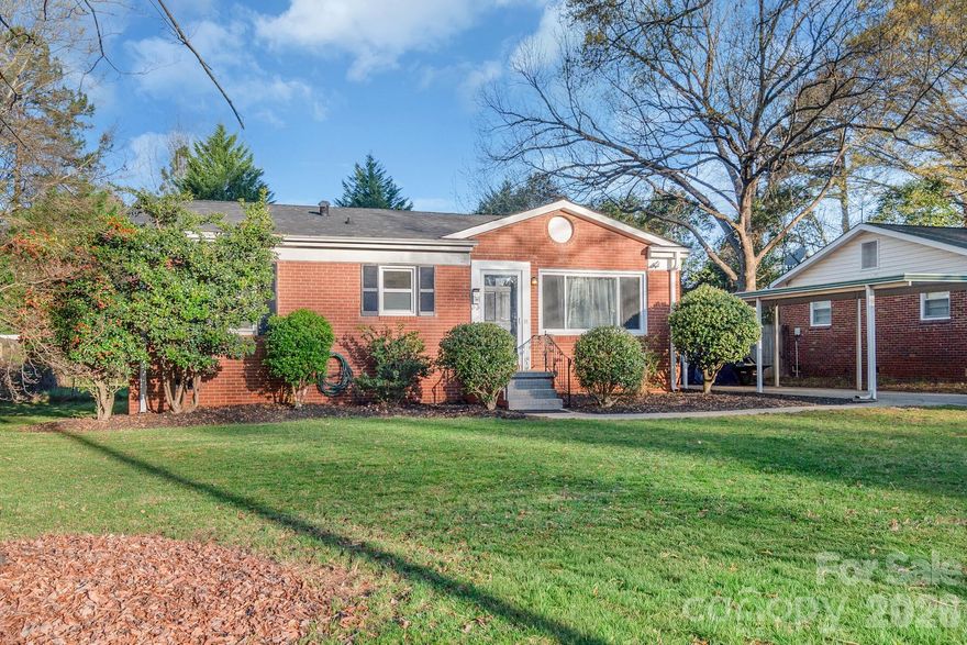 If you’ve been looking for a move-in ready home with the major updates already done, this is the one to see.
Located at 2400 Markham Court in Charlotte’s 28205 zip code, this updated ranch puts you minutes from Plaza Midwood, NoDa, and Uptown—close to everything without being right in the middle of it. Set on a quiet street right next to Kilborne Park, you’ve got green space, walking trails, and a neighborhood feel right outside your door.
The updates are what make this one stand out. The home features a new roof (2024), updated electrical (2020), new plumbing (2020), and a brand new HVAC system (2025).
That’s the kind of work most buyers worry about—and it’s already been taken care of here.
Inside, you’ll find hardwood floors, fresh paint, and an updated kitchen with white shaker cabinets, tile flooring, and a clean, modern feel. The bathroom has been updated, and the room sizes are larger than you’d expect for a home this size, giving you flexibility for how you live and use the space.
The layout is simple and easy to live in, with one-level living that just makes sense—whether you’re relaxing at home or having people over.
Outside, the yard is flat, usable, and fenced—giving you space to entertain, garden, let a dog run, or just enjoy being outside.
Homes in this price range often need significant updates—this one doesn’t. This one stands out because that work has already been done, and it shows.
You’re also buying into an area that continues to see strong demand because of its proximity to some of Charlotte’s most popular neighborhoods, which matters not just now—but when it’s time to sell.
If you’ve been looking in this area, you’ll recognize the value here pretty quickly.
Schedule your showing or come see it in person—you’ll feel the difference as soon as you walk in.